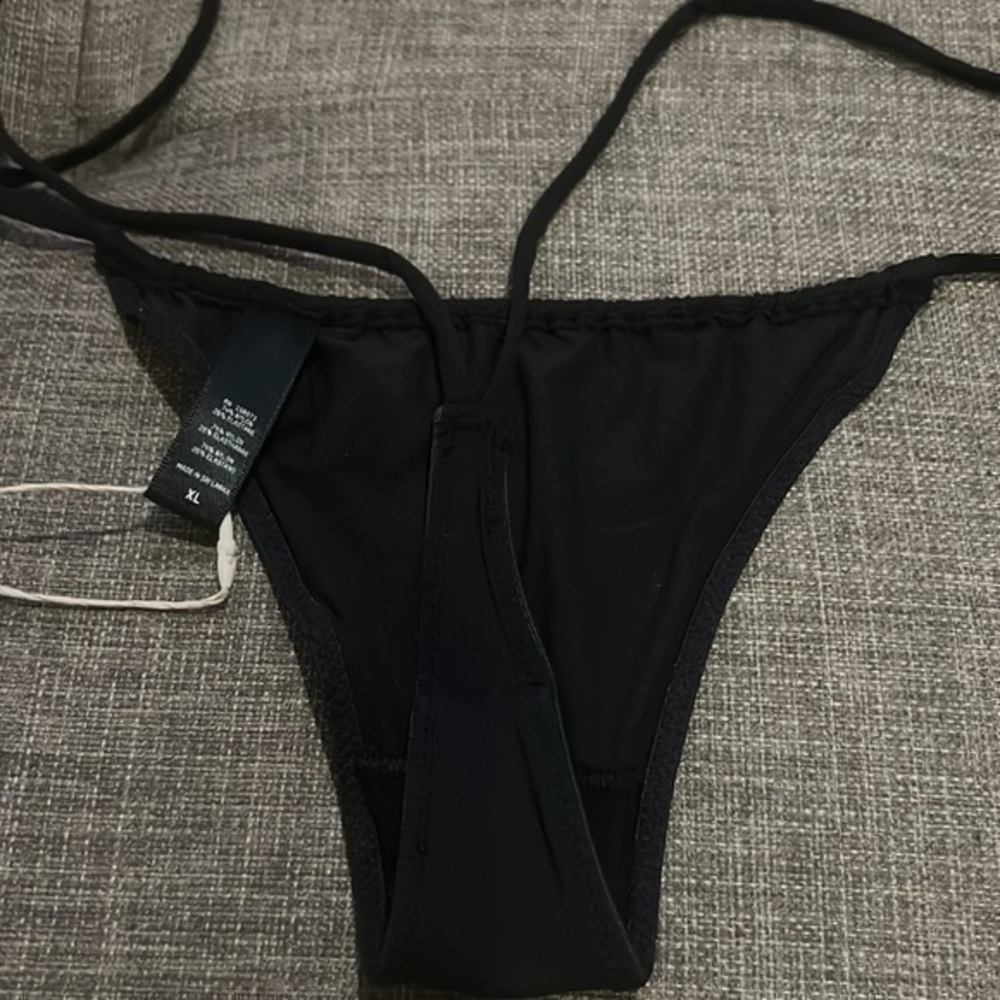 Skims Micro Cording Dip String Thong - Picture 3 of 6